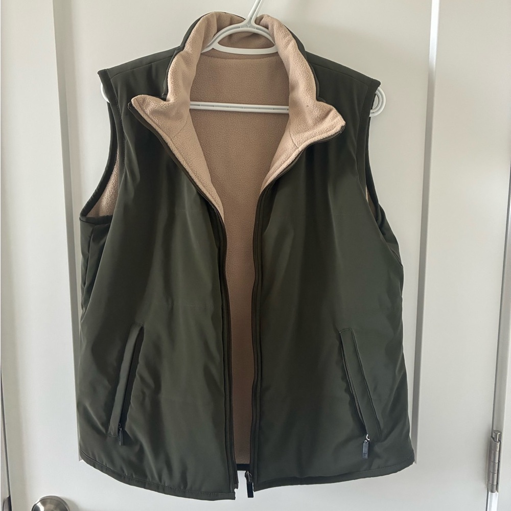 Men's Olive Green Sleeveless Jacket